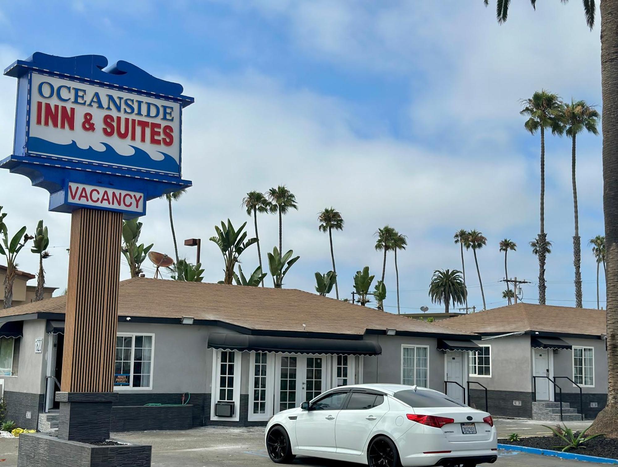 Oceanside Inn & Suites Bagian luar foto