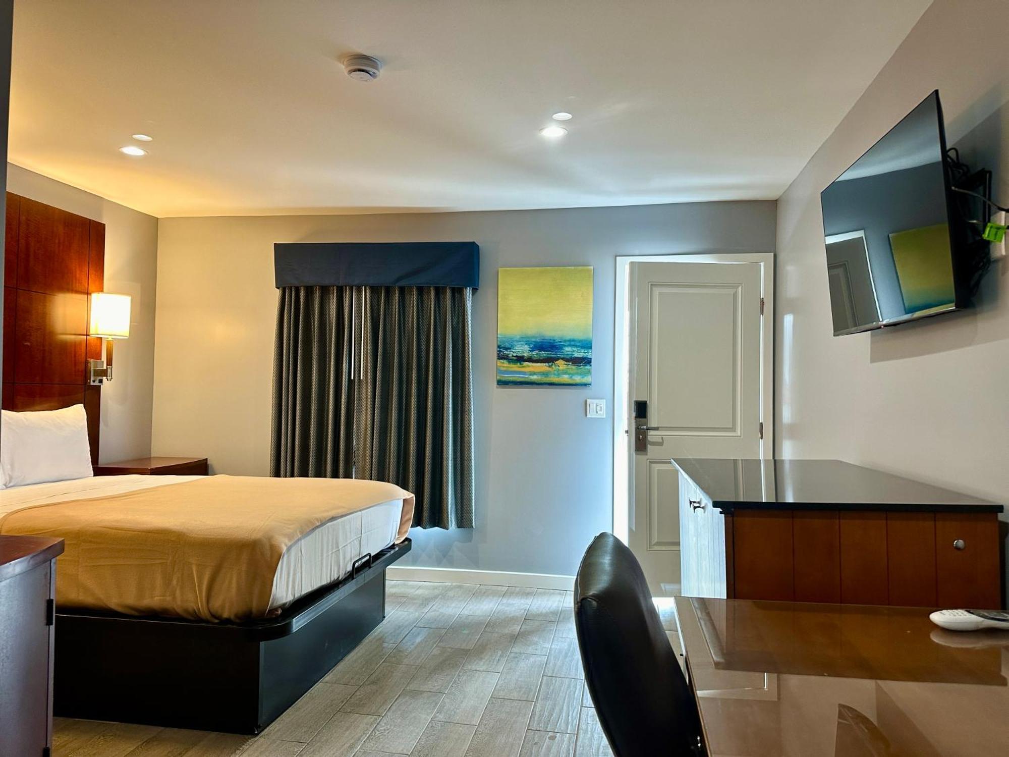 Oceanside Inn & Suites Bagian luar foto
