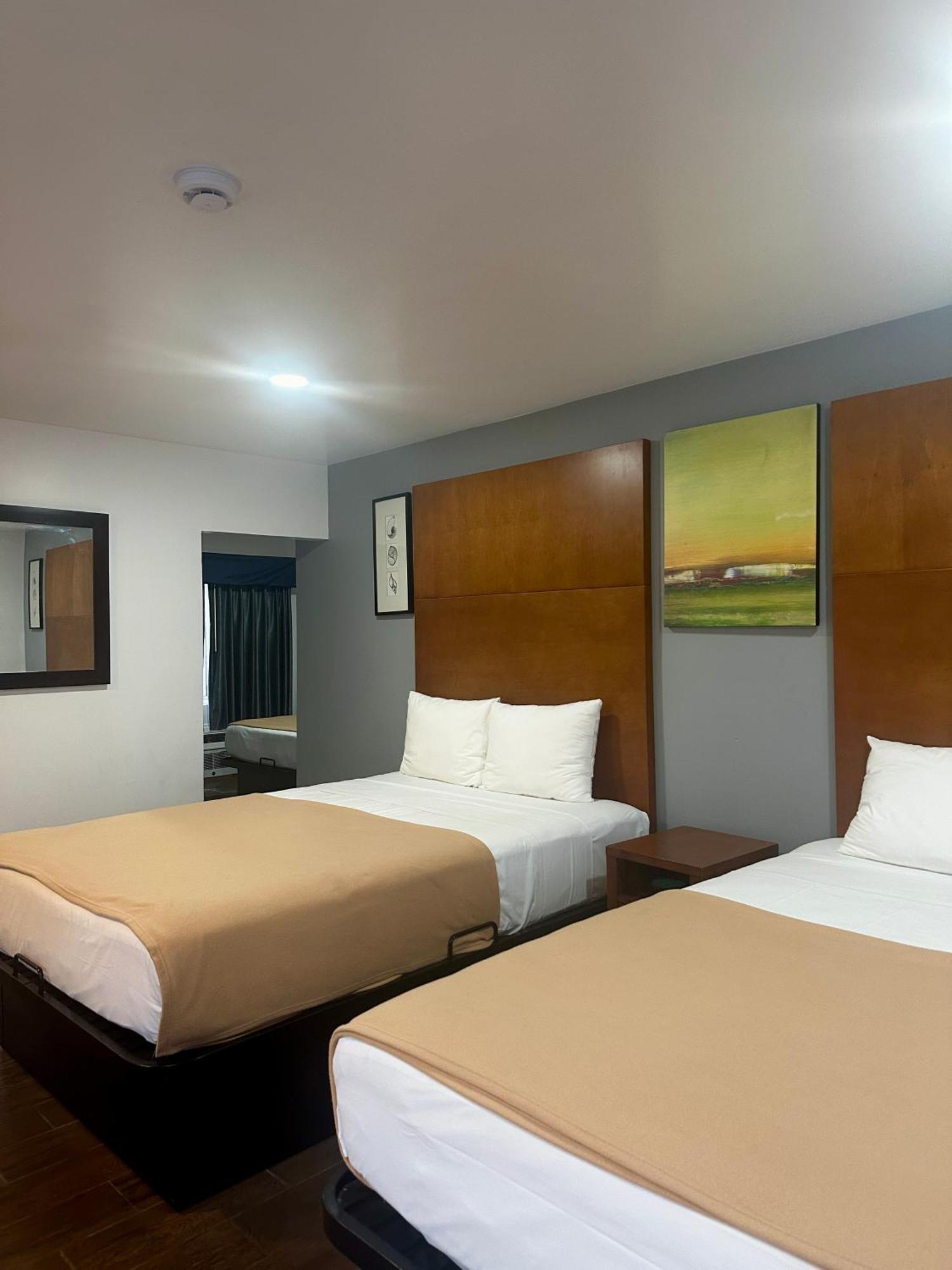 Oceanside Inn & Suites Bagian luar foto