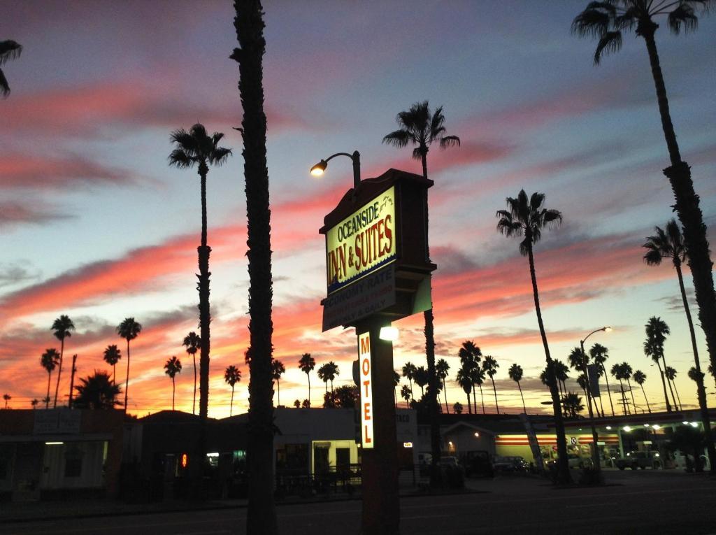 Oceanside Inn & Suites Bagian luar foto