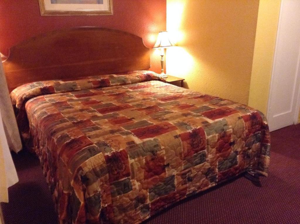 Oceanside Inn & Suites Bagian luar foto