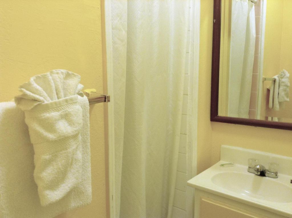 Oceanside Inn & Suites Ruang foto