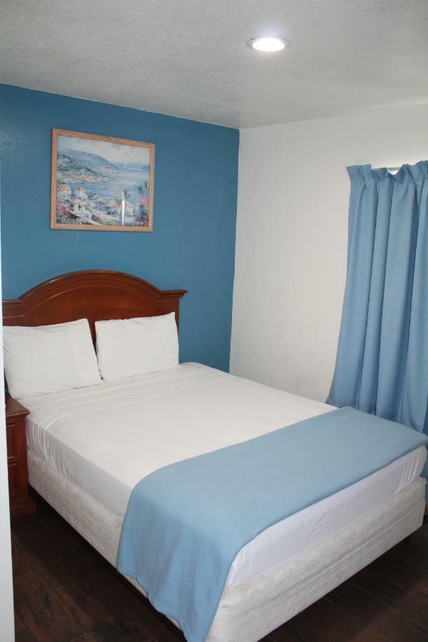 Oceanside Inn & Suites Bagian luar foto