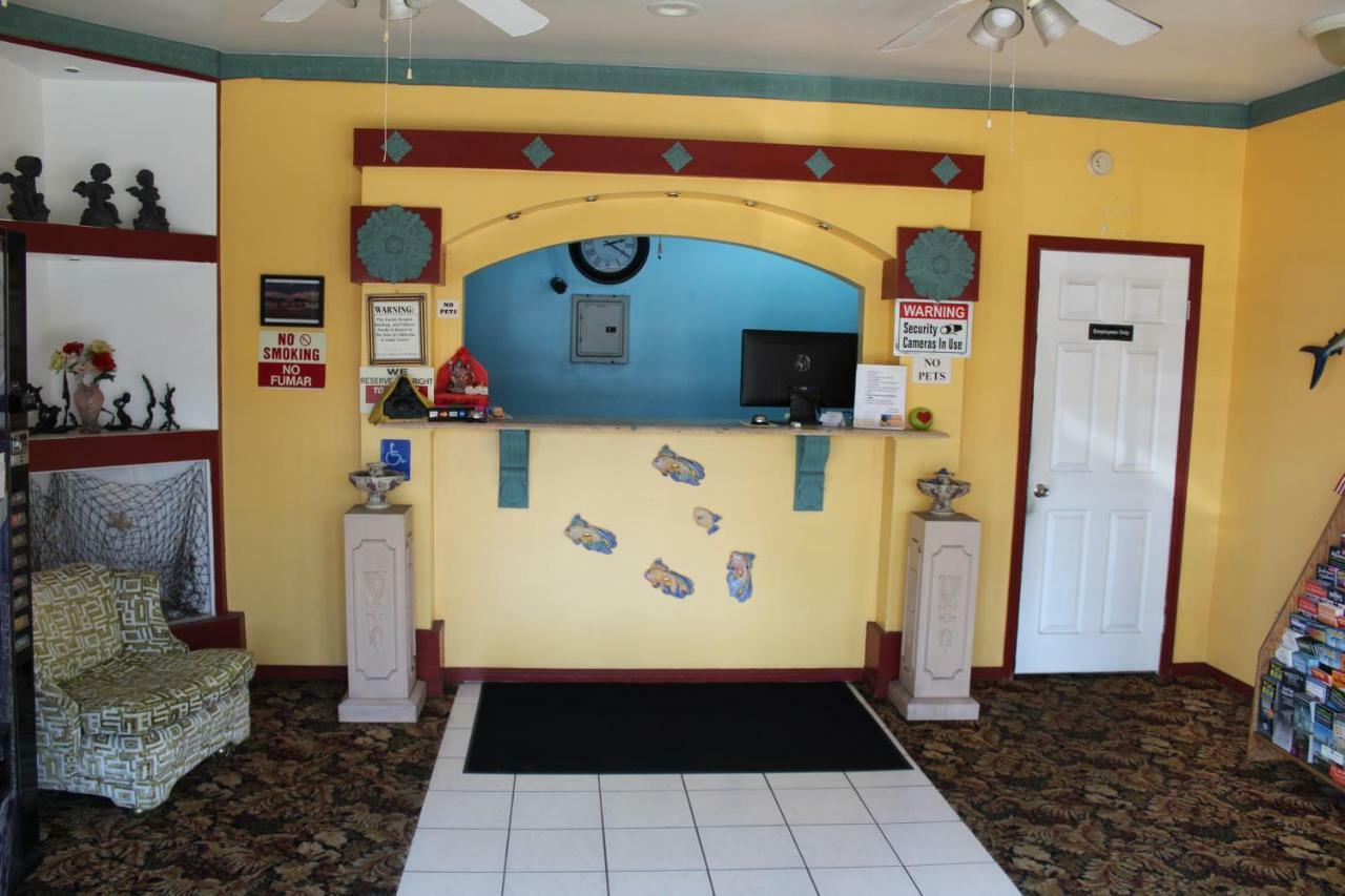 Oceanside Inn & Suites Bagian luar foto